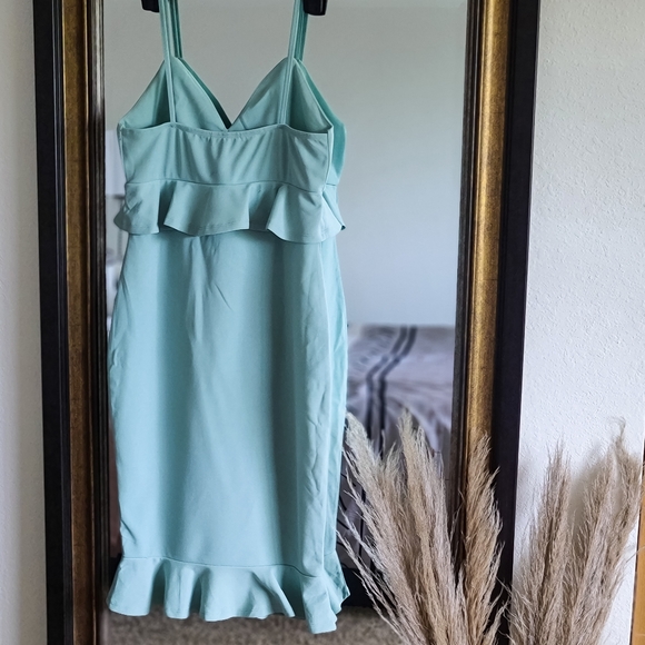 Shein Flounce Ruffle Bodycon Dress - Picture 2 of 4